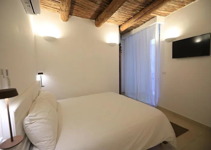 Bed and Breakfast Ai 13 Gradoni di Chiaia Napoli